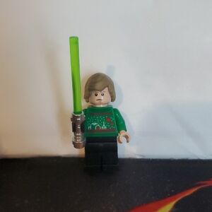 LEGO Luke Skywalker Holiday Sweater minifigure Star Wars Advent 75395
